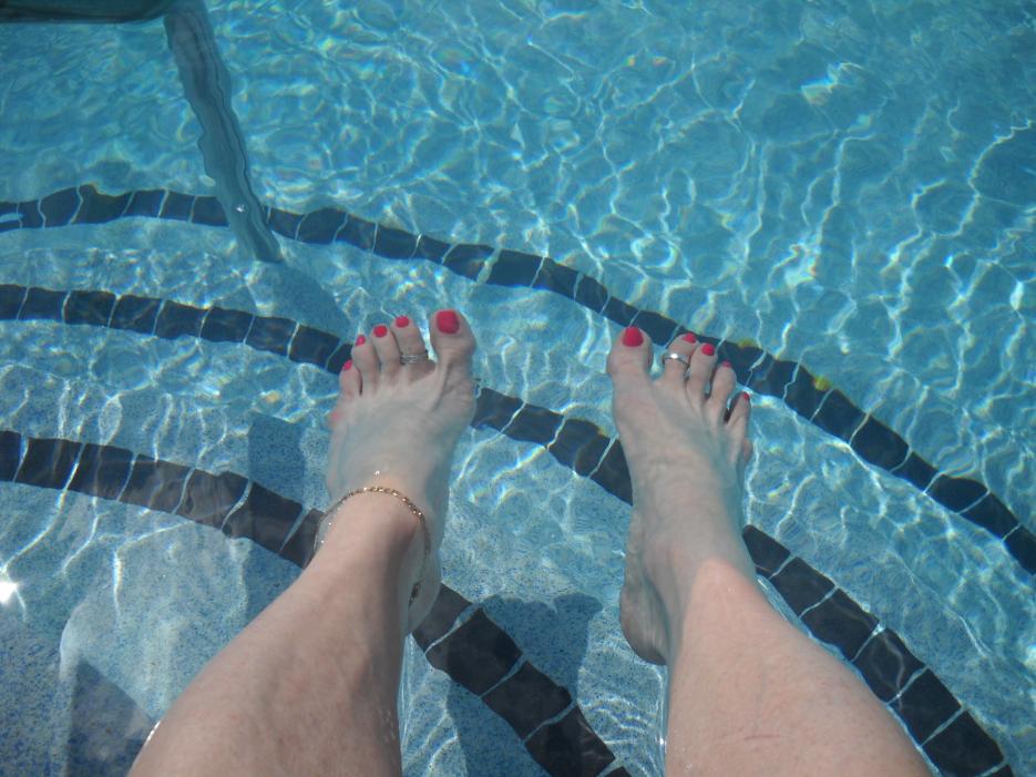 Dipping my toes in the pool at the motel