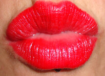 hot lips crop.jpg