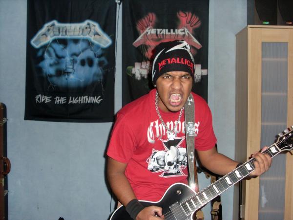 Just me messing around with one of my ESP guitars haha =)