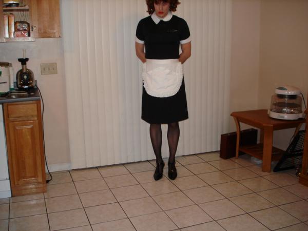 starched,pleated maid uniform, sissycuckmaid